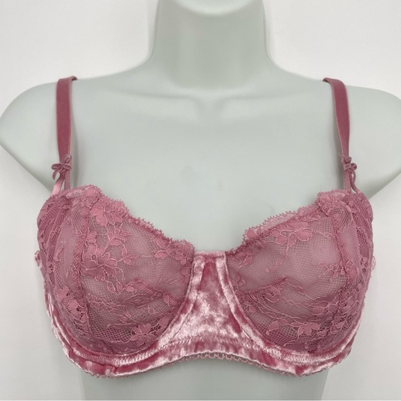 Victoria’s Secret Lace Bra Pink Push-Up Without Padding Size 36C Lingerie Velvet - Picture 1 of 8